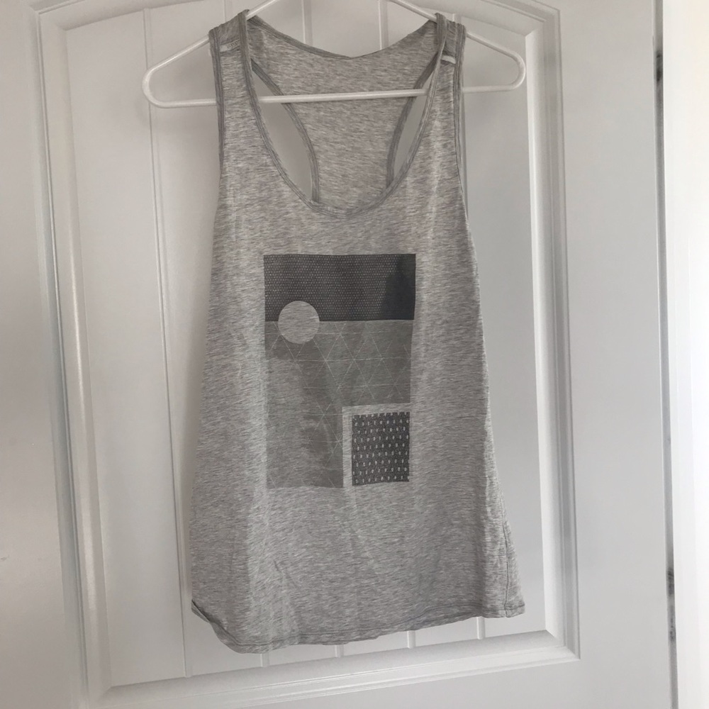 Lululemon gray tank